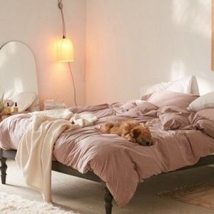 Urban Outfitters Bedding - Pink Urban Outfitters jersey queen duvet cover Urban Outfitters Bedding - Pink Urban Outfitters jersey queen duvet cover